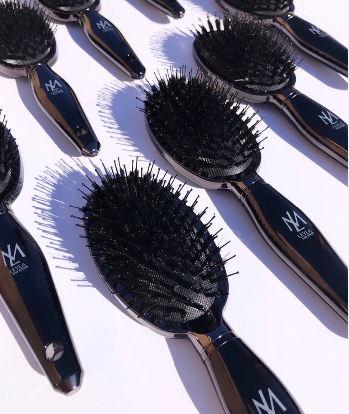 assorted So Black Edition Miracle Brushes