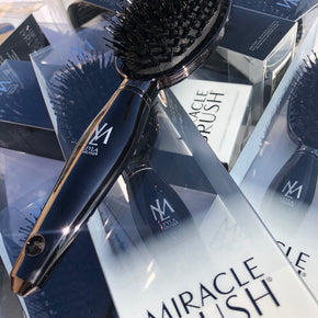 So Black Edition Miracle Brush on top of So Black Edition Miracle Brushes in their display box